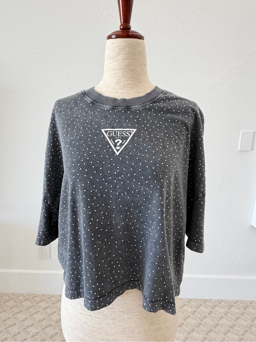 💎GUESS crop tee